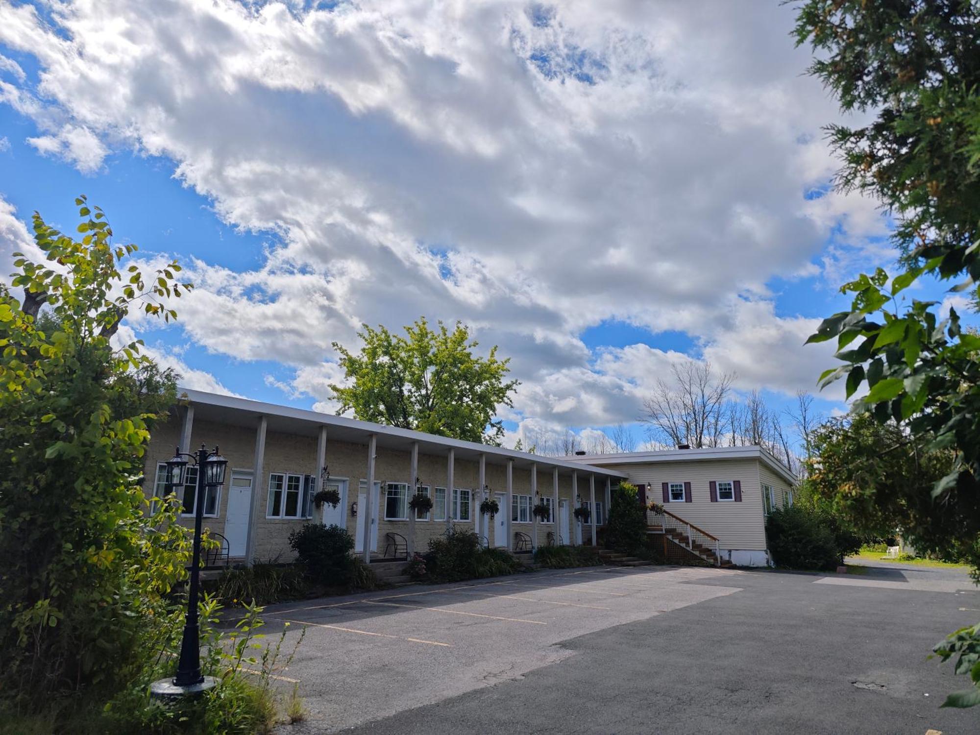 Objectif Sante Otel Longueuil Dış mekan fotoğraf